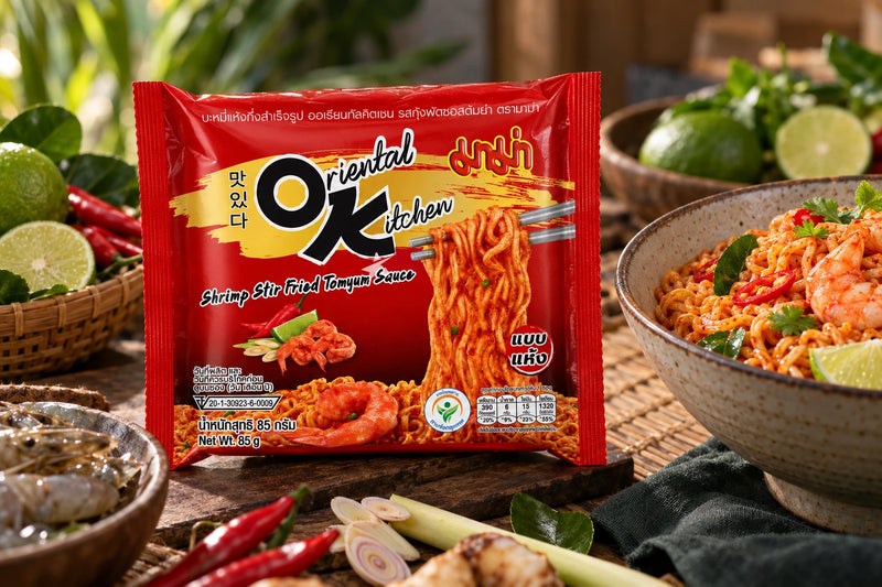 Oriental Kitchen Garnélás Tom Yum Ízű Pirított Tészta 85G – Tom yum íze: savanyú-csípős thai karakter instant tésztában