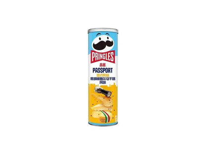 Pringles Passport Italian Style Feketebors & Parmezán Ízű Chips 110g
